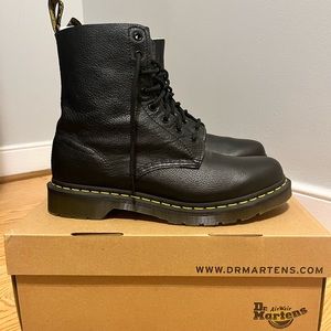 Dr. Martens 1460 Pascal Black Virginia Women’s size 10
